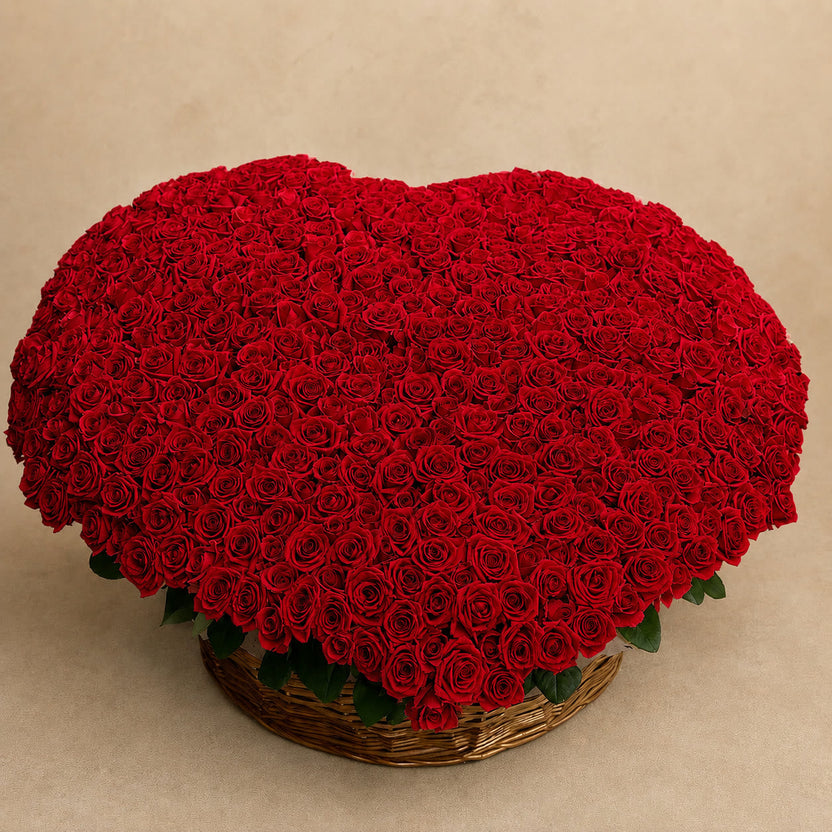Heart-shaped Rose Basket with 501 roses — LaFia Flowers Los Angeles
